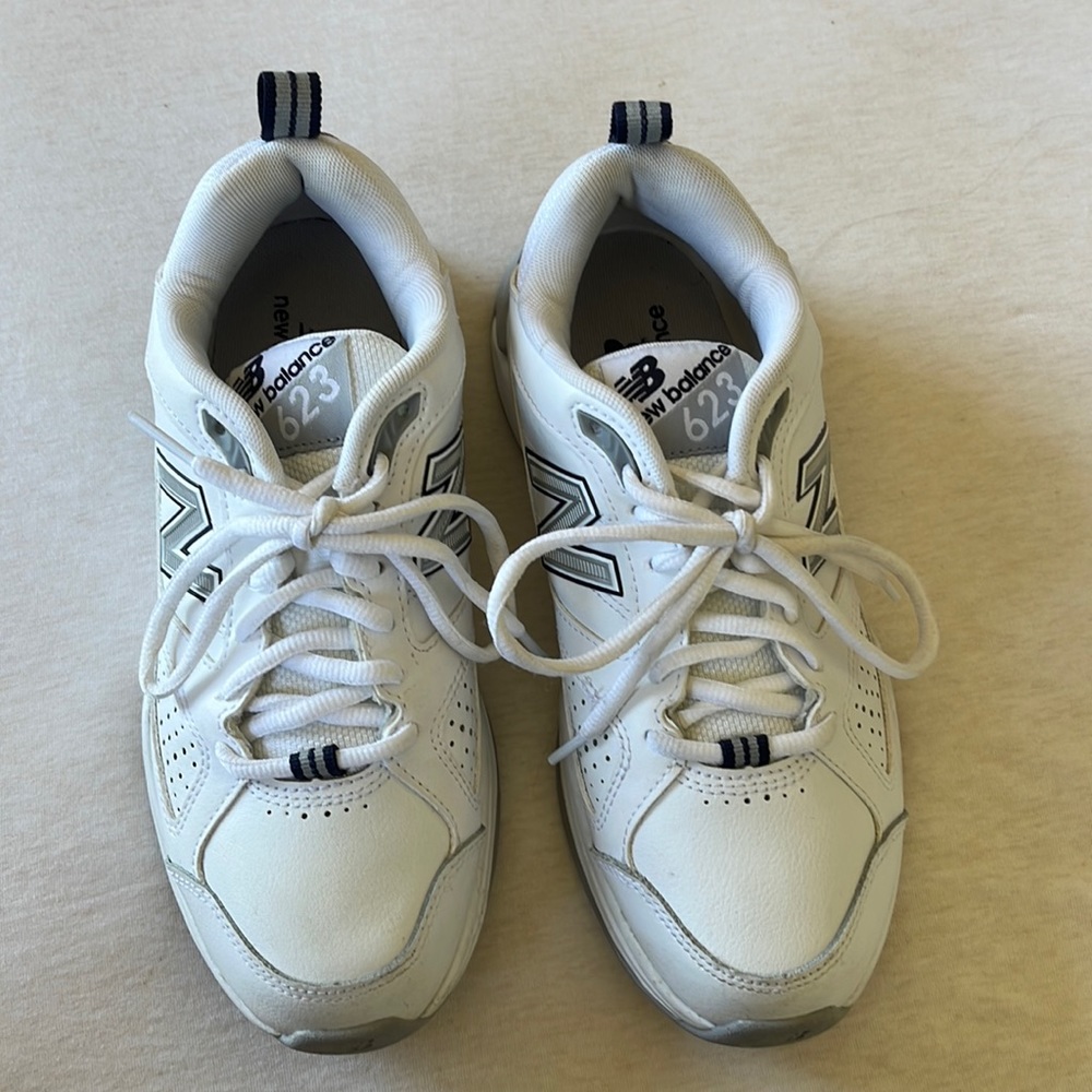 White New Balance 623’s
